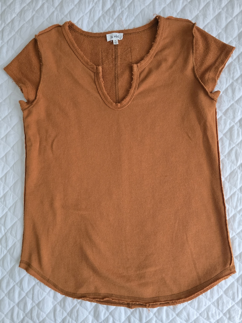 LA MIEL Rust Orange Notch-Neck Short Sleeve Tee Size M Cotton